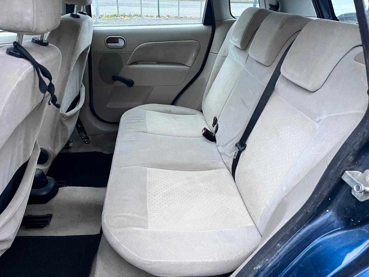 Ford Fiesta 1.4 16V 5p. Ghia - 2003