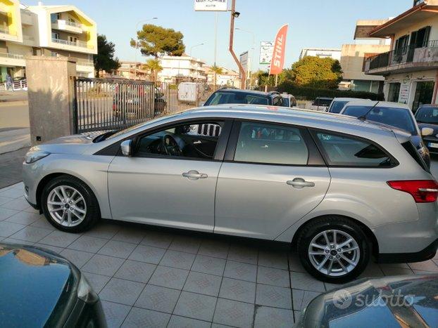 Ford focus 4 serie 1.5 tdci 120cv sw business