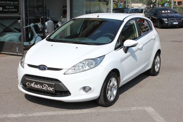 Ford Fiesta 1.4 TDCI 68CV 5 PORTE TITANIUM DISTRIBUZIONE FATTA