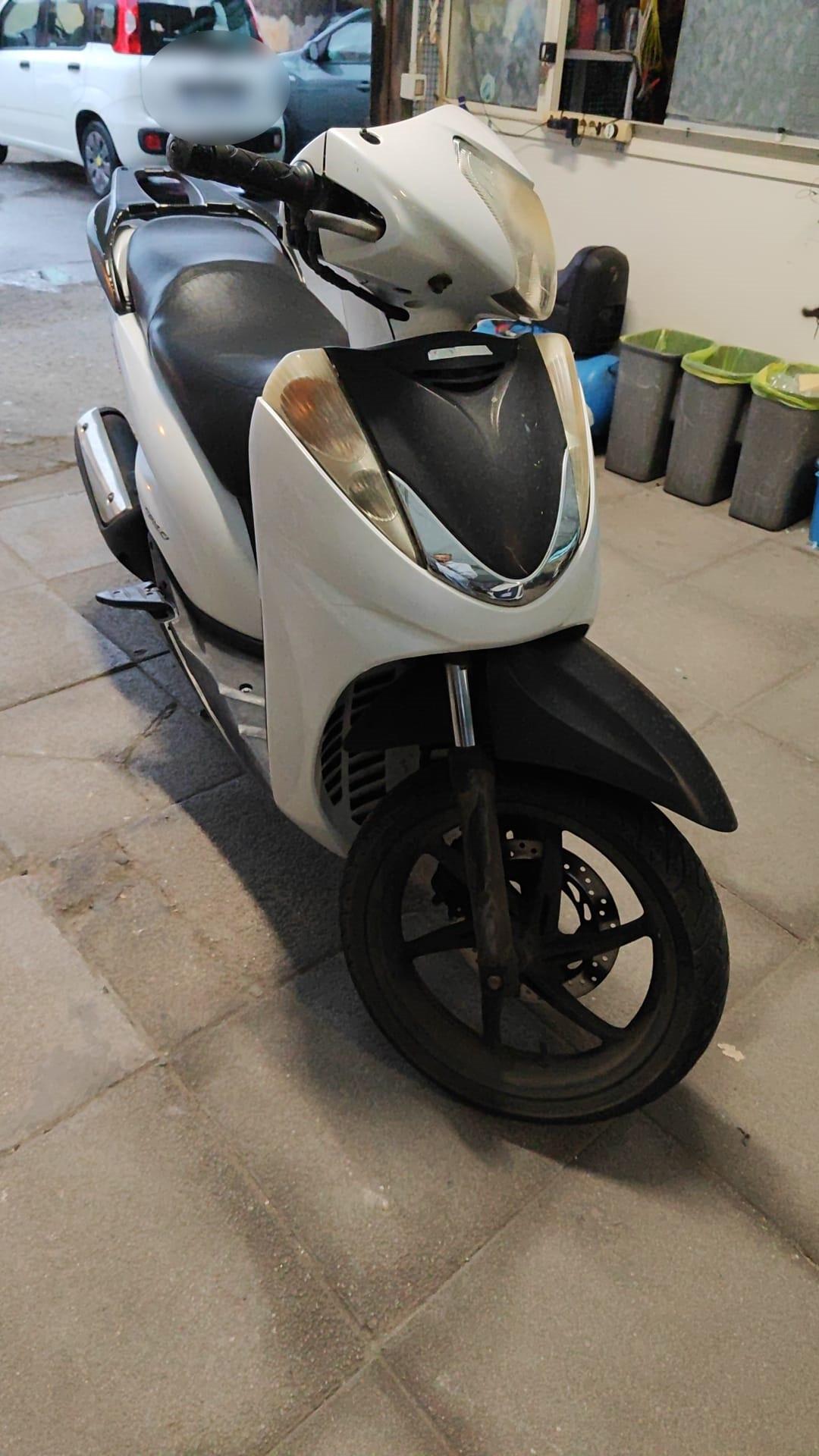 Honda SH 300 i DEL 2009 USATO