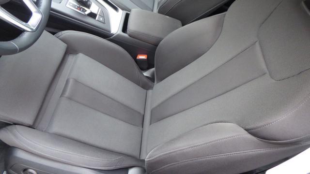 AUDI A4 Avant 40 TDI S tronic Business Advanced