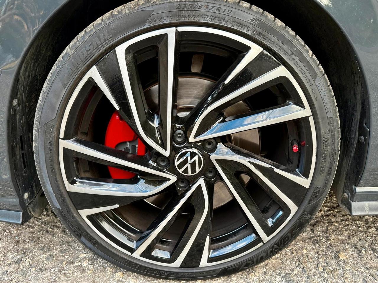 Volkswagen Golf GTI 2.0 TSI DSG
