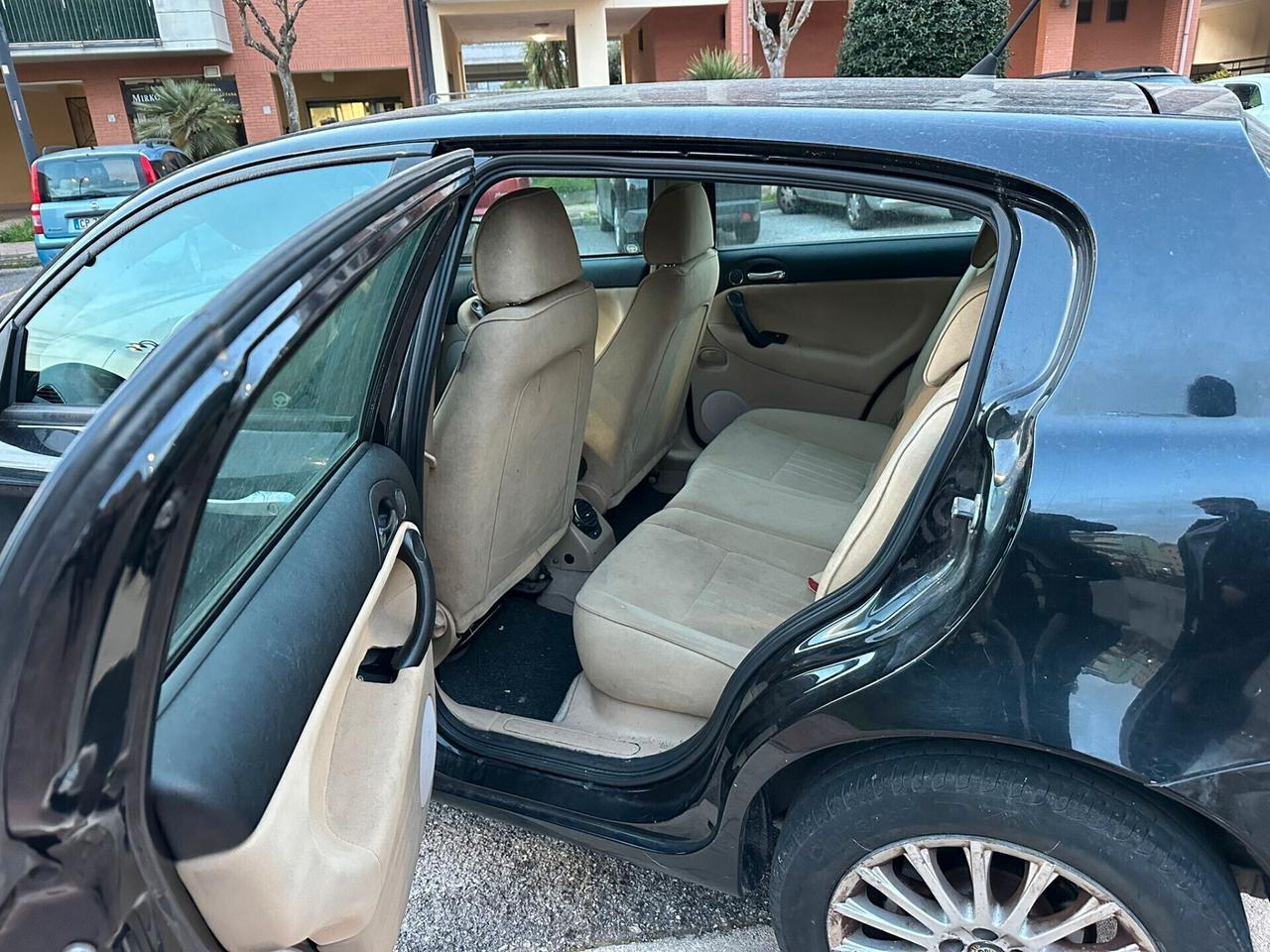 Alfa Romeo 147 1.9 JTD M-JET 16V 5 porte Exclusive