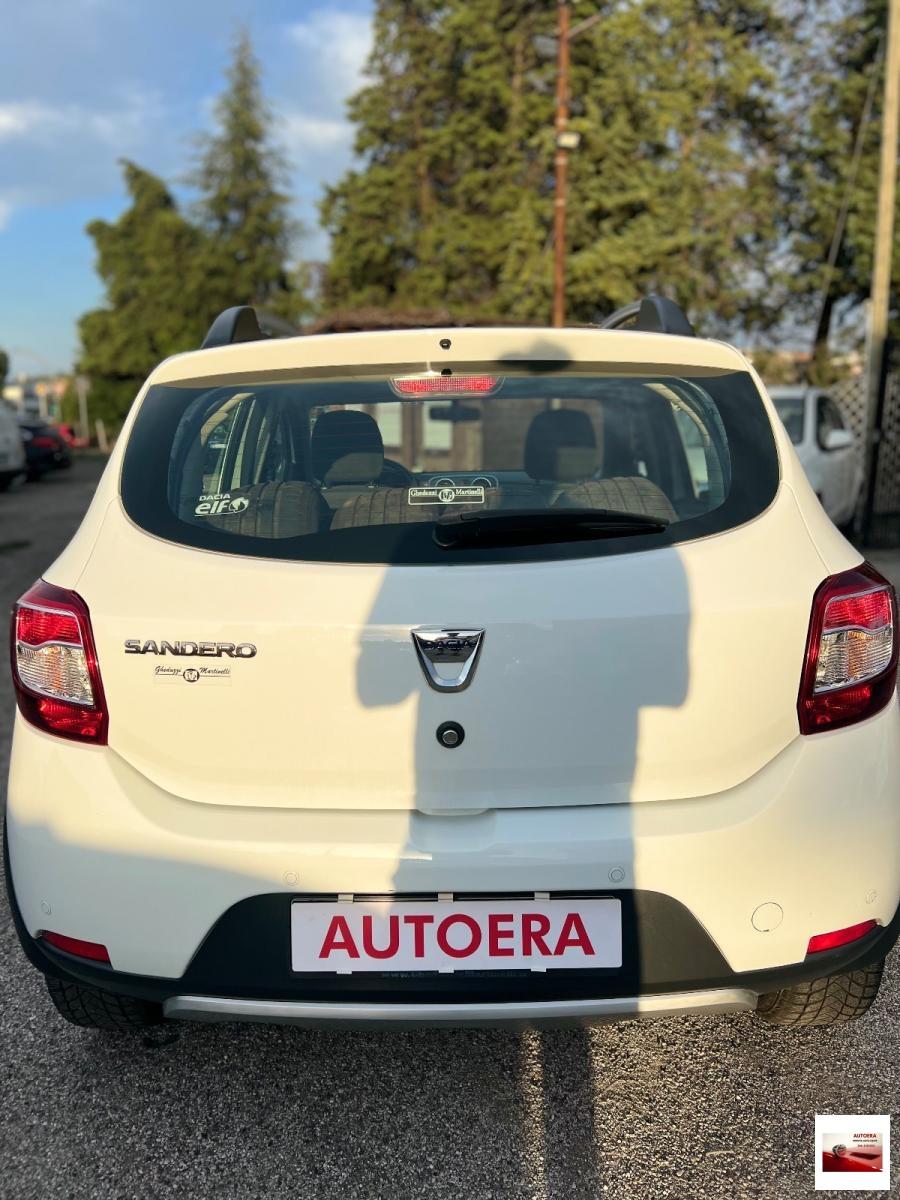 DACIA - Sandero - Stepway 1.5 dCi 8V 90 S&S Easy-R