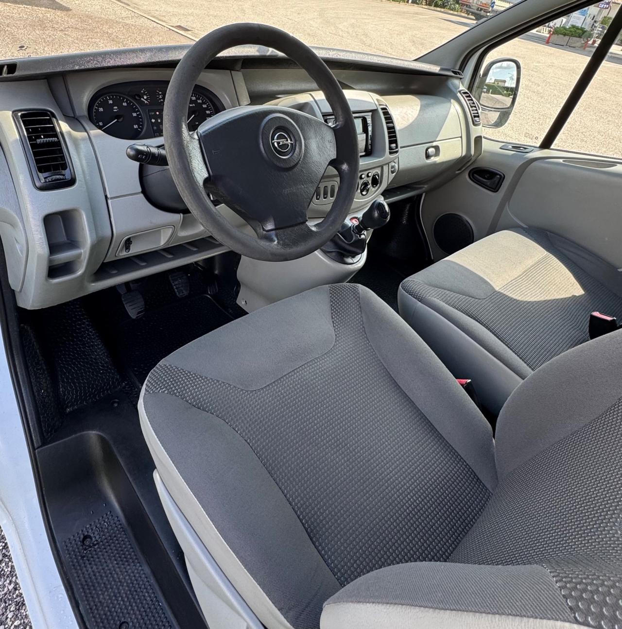 OPEL VIVARO 1.9 DTI 100 cv FURGONE VAN AUTOCARRO