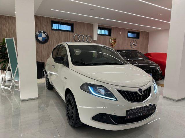 LANCIA Ypsilon 1.0 FireFly 5 porte S&S Hybrid Silver