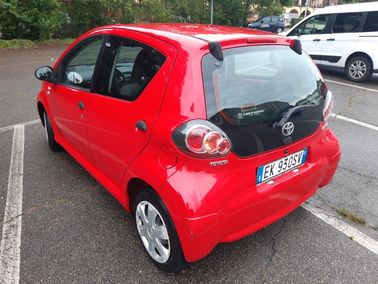 Toyota Aygo 1.0 12V VVT-i 5 porte Now Connect