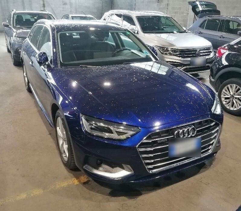Audi A4 Avant 40 TDI quattro S tronic Business Advanced