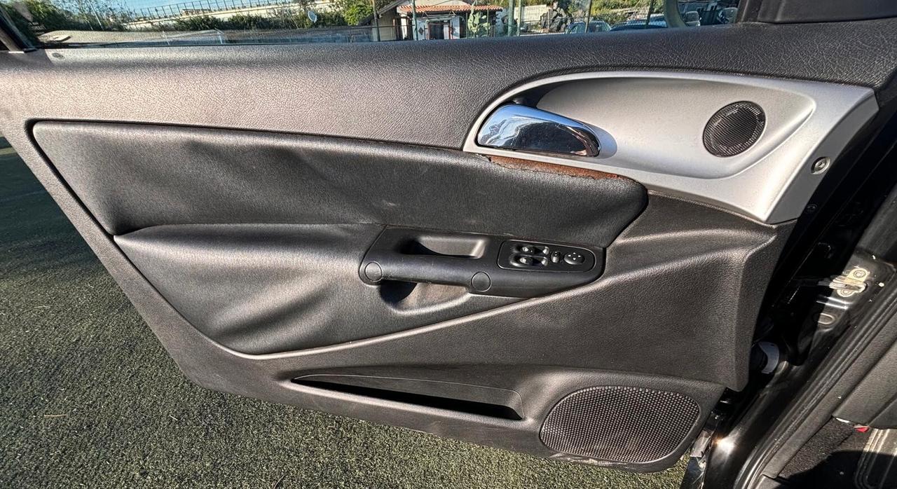 Lancia Ypsilon 1.2 Argento