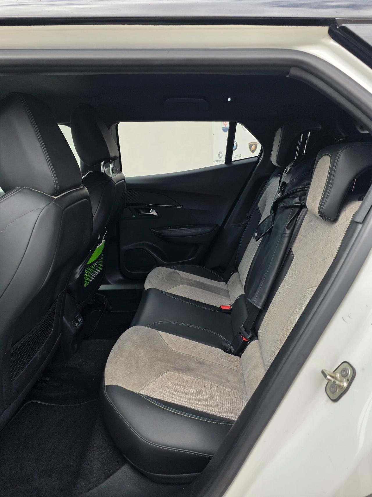 Peugeot 2008 motore elettrico 136 CV GT Line