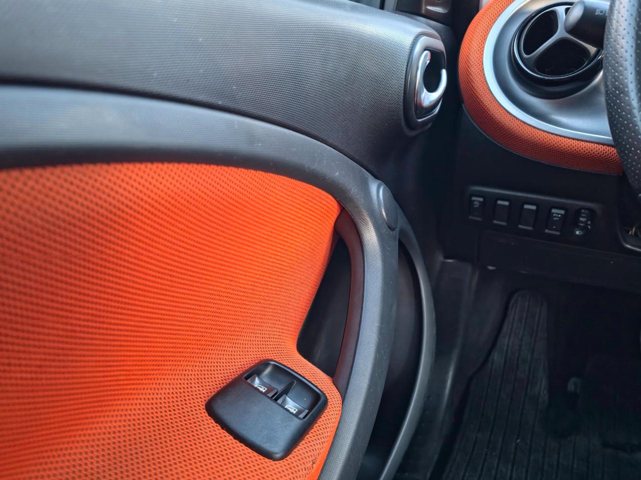 Smart ForFour 90 0.9 Turbo twinamic Prime E6 Automatico NEO 2016