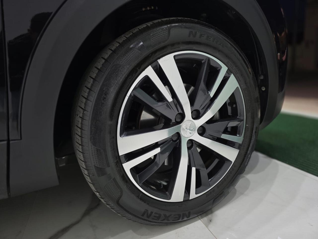 Peugeot 3008 BlueHDi 130 Allure