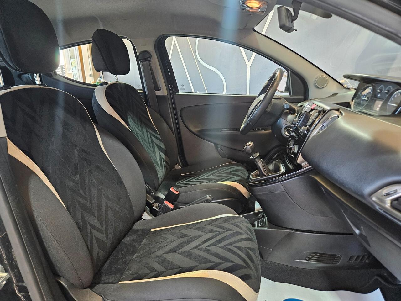 Lancia Ypsilon 1.2 Gold ecochic Gpl