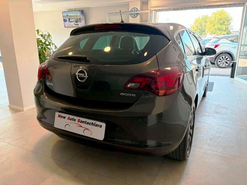 Opel Astra 1.6 CDTi 110 CV S&S Cosmo