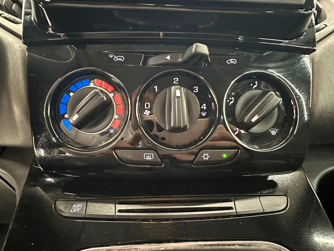 Lancia Ypsilon 1.2 69cv KM CERTIFICATI-NEOPATENTANTI-PERMUTE