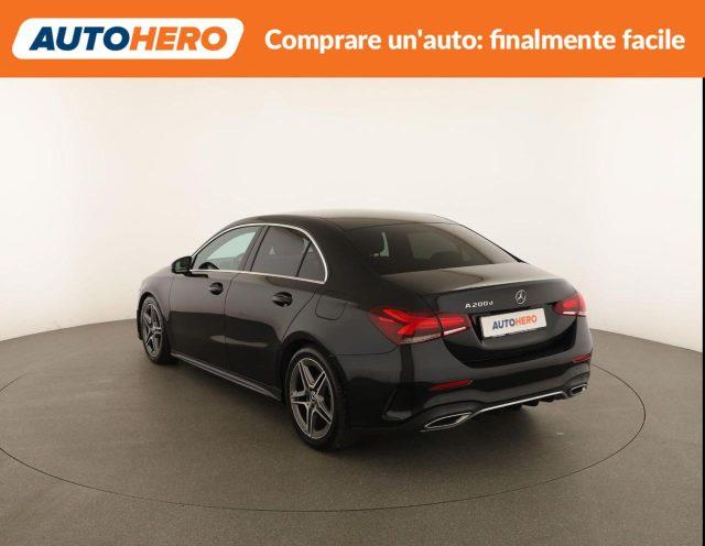 MERCEDES-BENZ A 200 d Automatic Premium