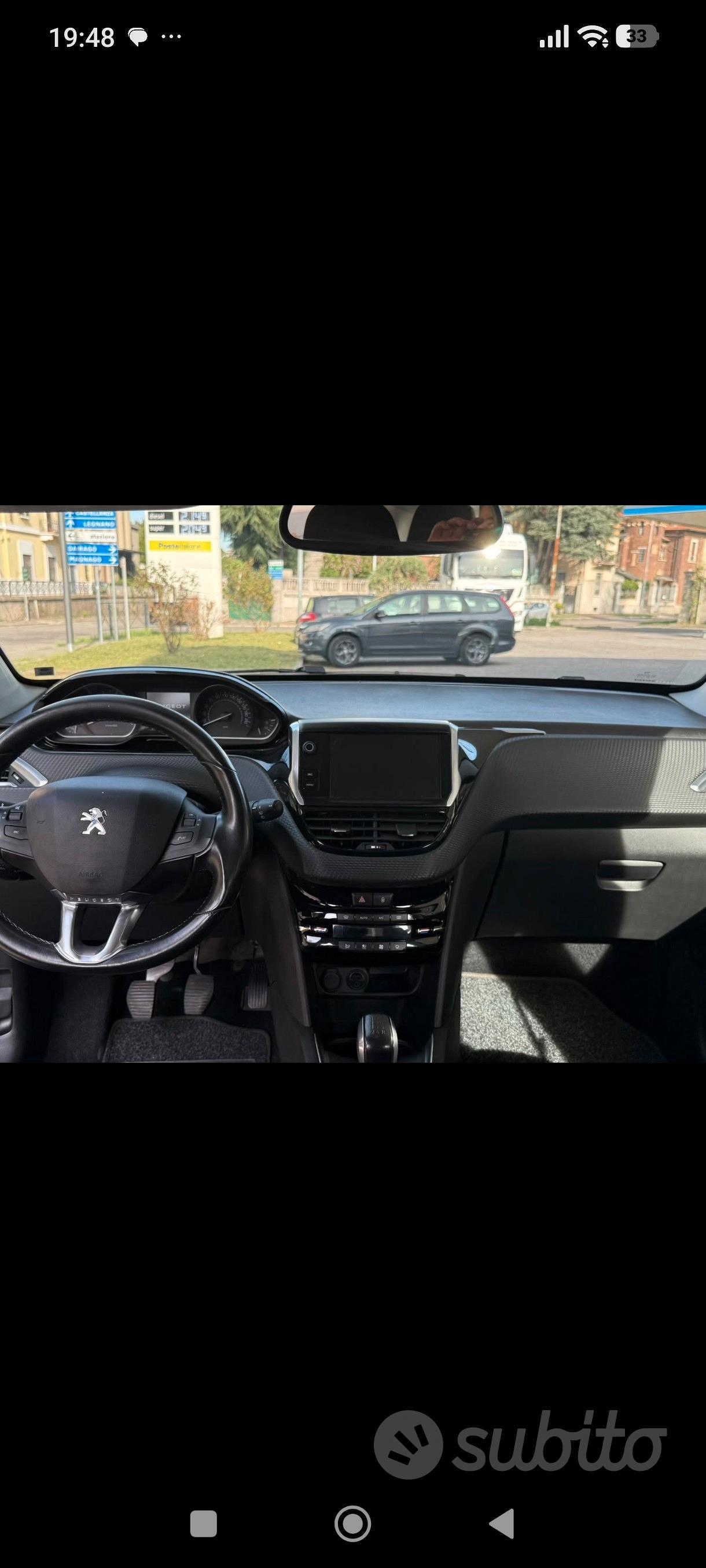 Peugeot 208 1.0 Puretech CV 82 5 porte allure