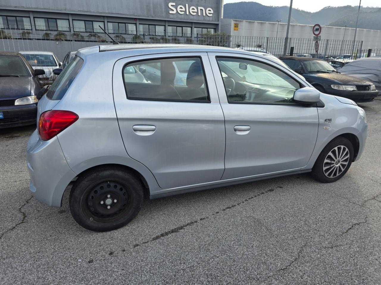 Mitsubishi Space Star 1.0 Invite