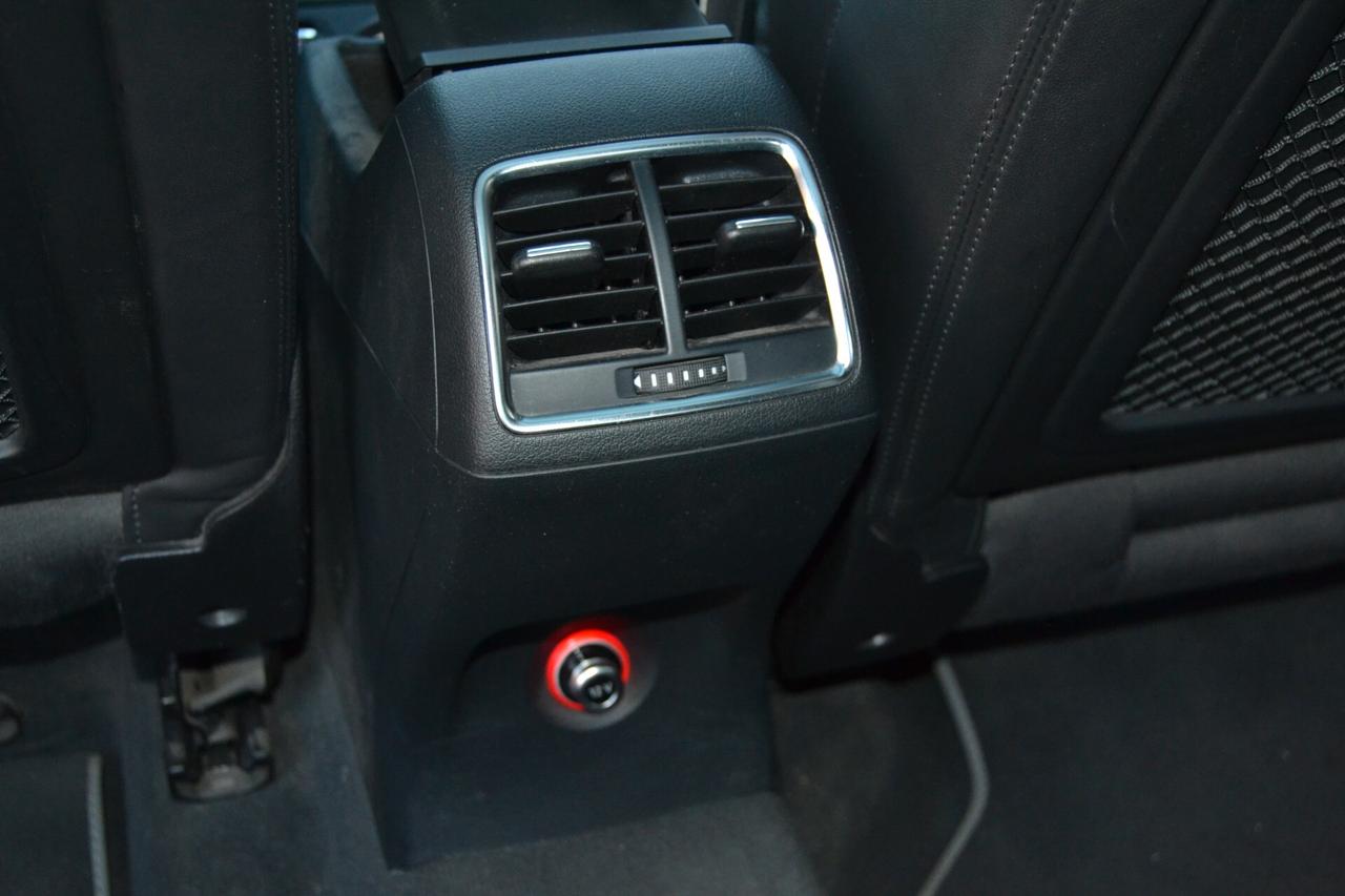 Audi Q3 2.0 TDI S-Line Quattro Tetto/Navi/Xenon