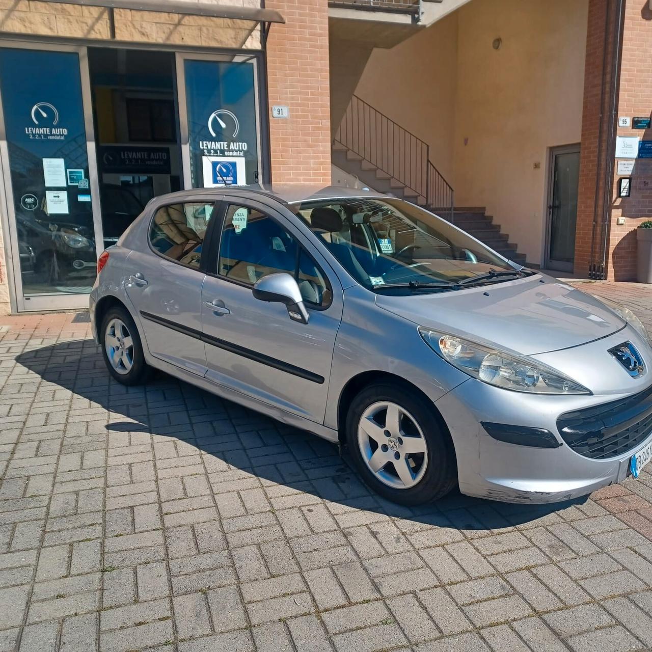 178848 PEUGEOT 207 1.4 TDI NEOPATENTATI