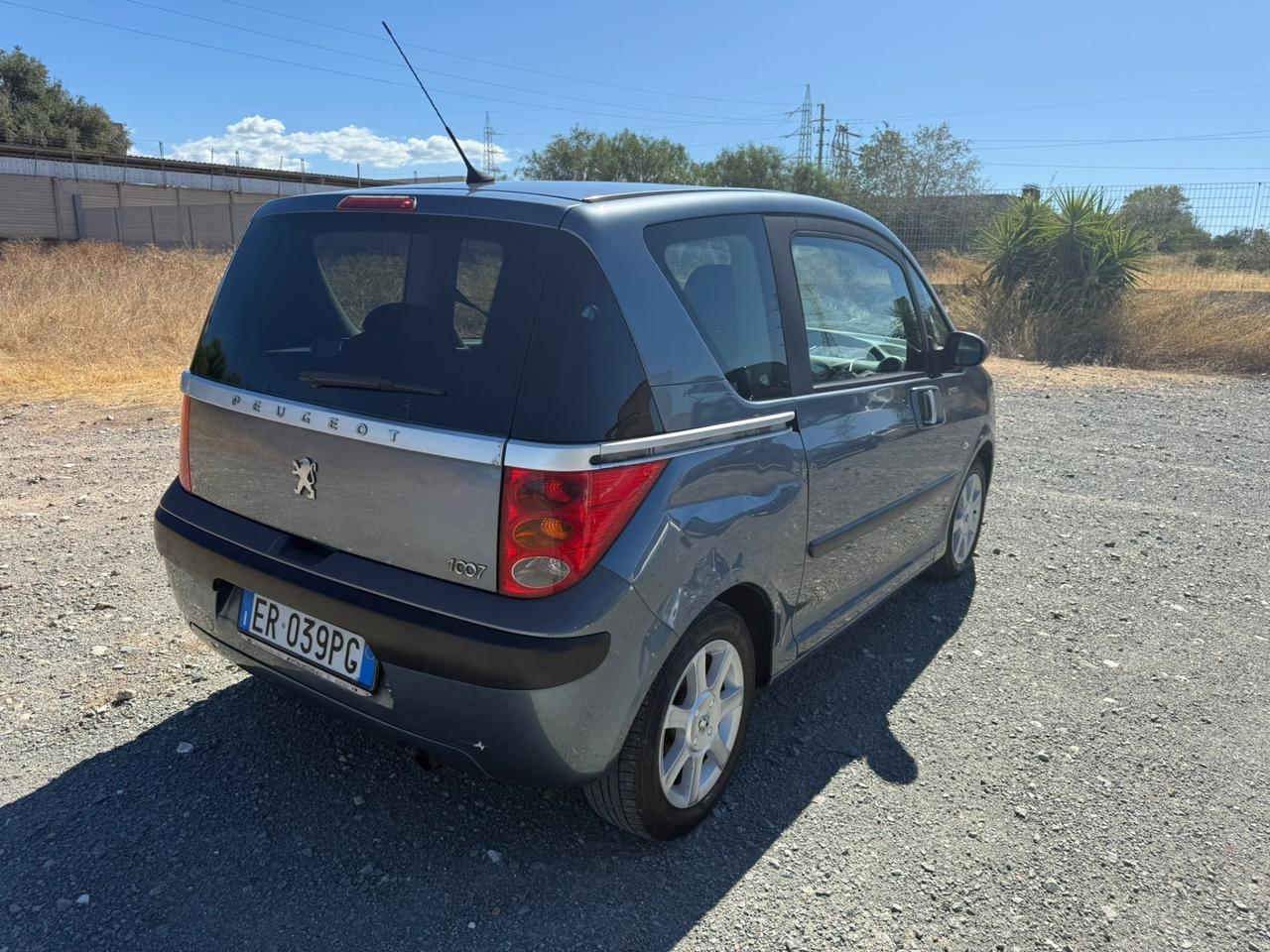 Peugeot 1007 1.4 Diesel- Neopatentati-Clima