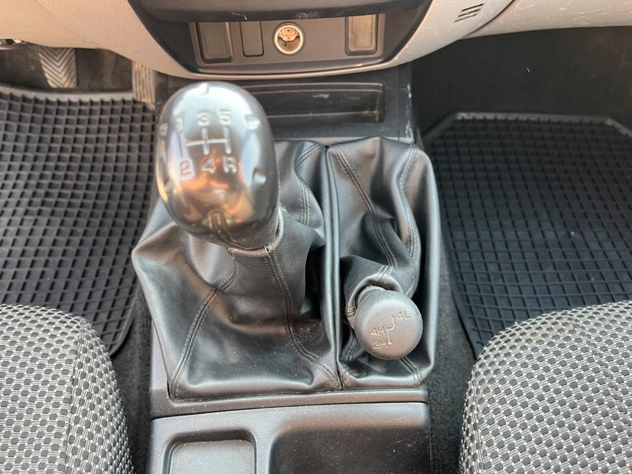 Mitsubishi L200 2.5 DI-D/136CV Club Cab Invite DPF