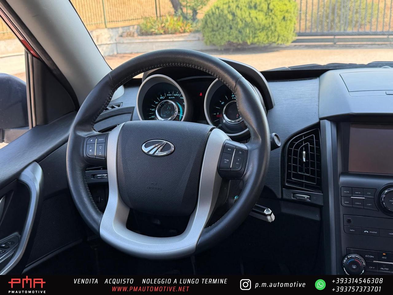 Mahindra XUV500 2.2 16V FWD W10