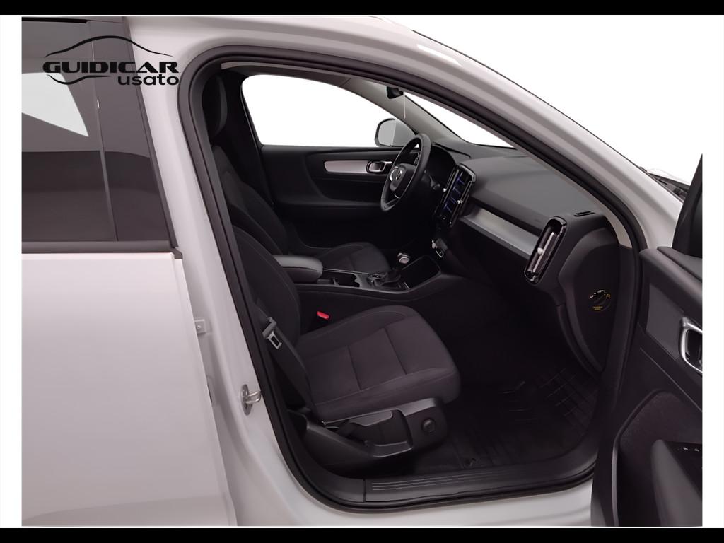 VOLVO XC40 - XC40 1.5 t2 Momentum Core my21