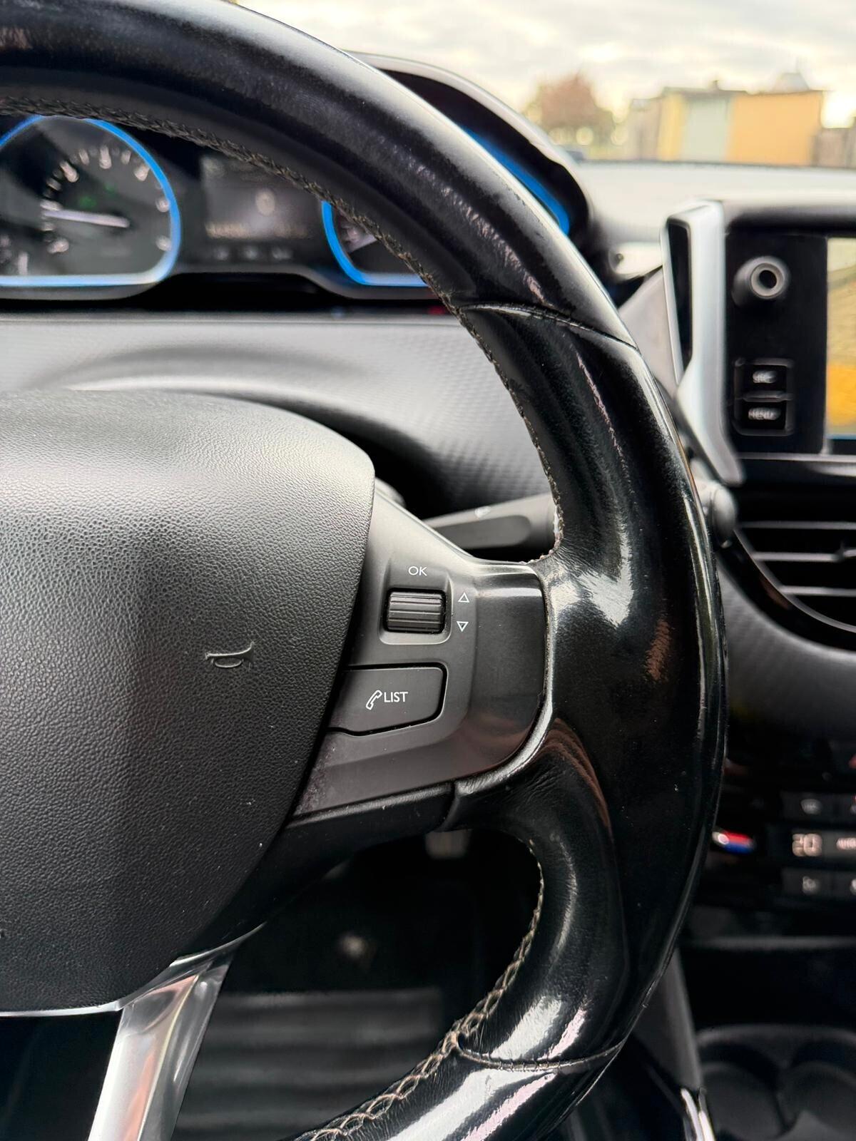Peugeot 2008 BlueHDi 120 S&S Neopatentati