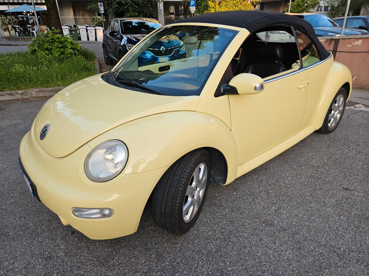 Volkswagen New Beetle 2.0 Cabrio Automatica