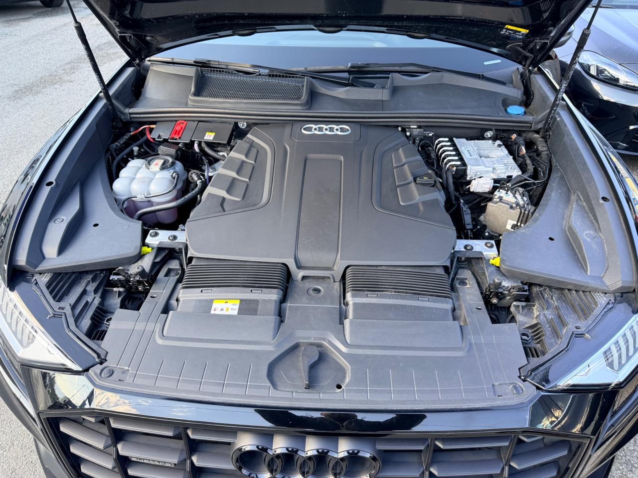 Audi Q8 50 TDI 286 CV quattro tiptronic S line Pack carbonio