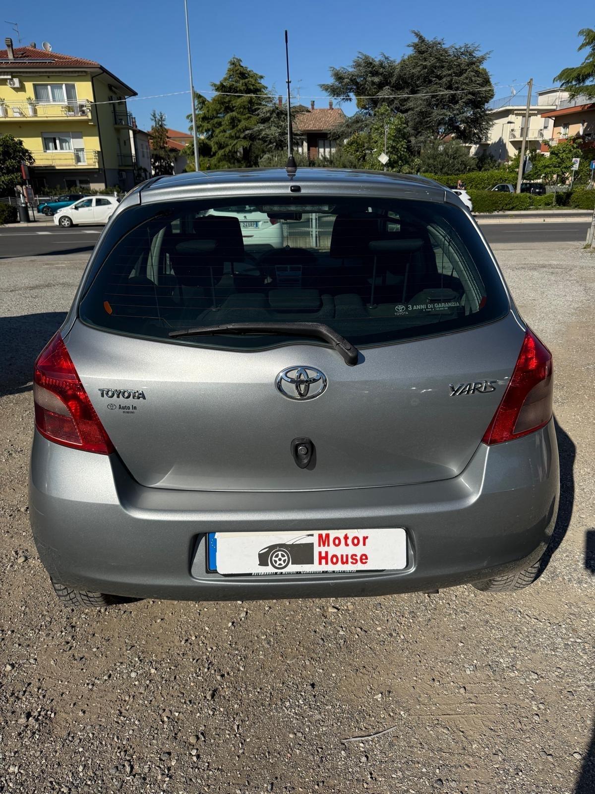 Toyota Yaris 1.4 D-4D 5 porte Sol