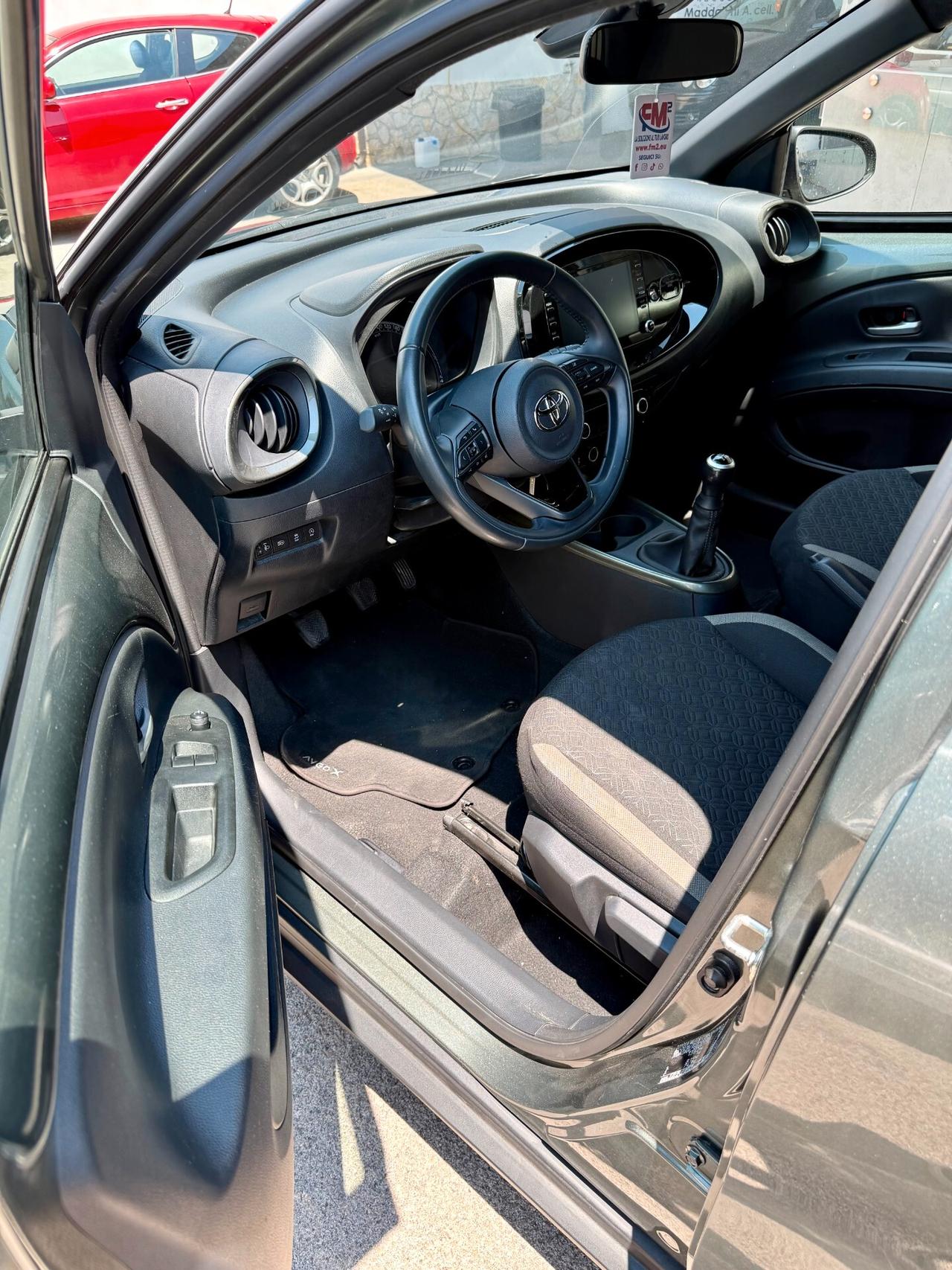 Toyota Aygo X 1.0 VVT-i 72 CV 5 porte Lounge Air
