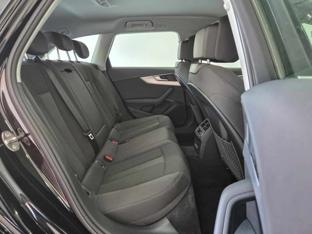 Audi A4 Avant 40 g-tron S tronic Business Advanced