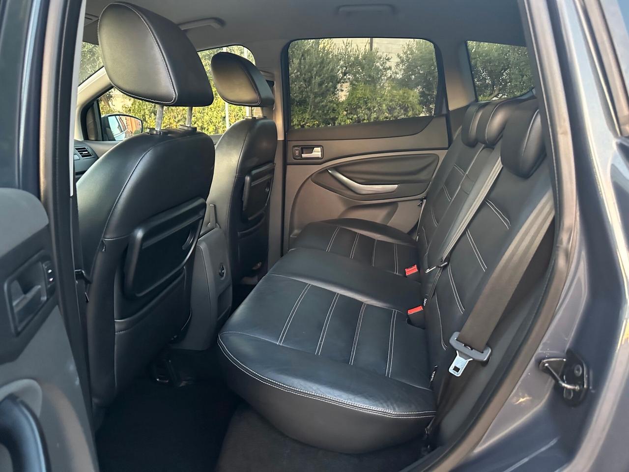 Ford Kuga 2.0 TDCi 163 CV 4WD Titanium