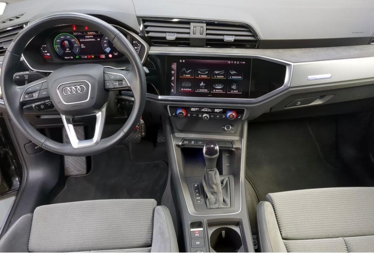 Audi Q3 45 TFSI e S tronic S line edition 245cv