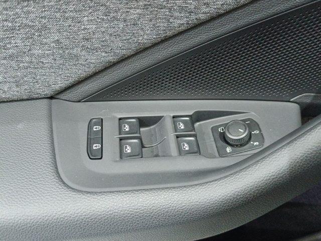 SKODA Superb 2.0 TDI DSG Wagon Selection