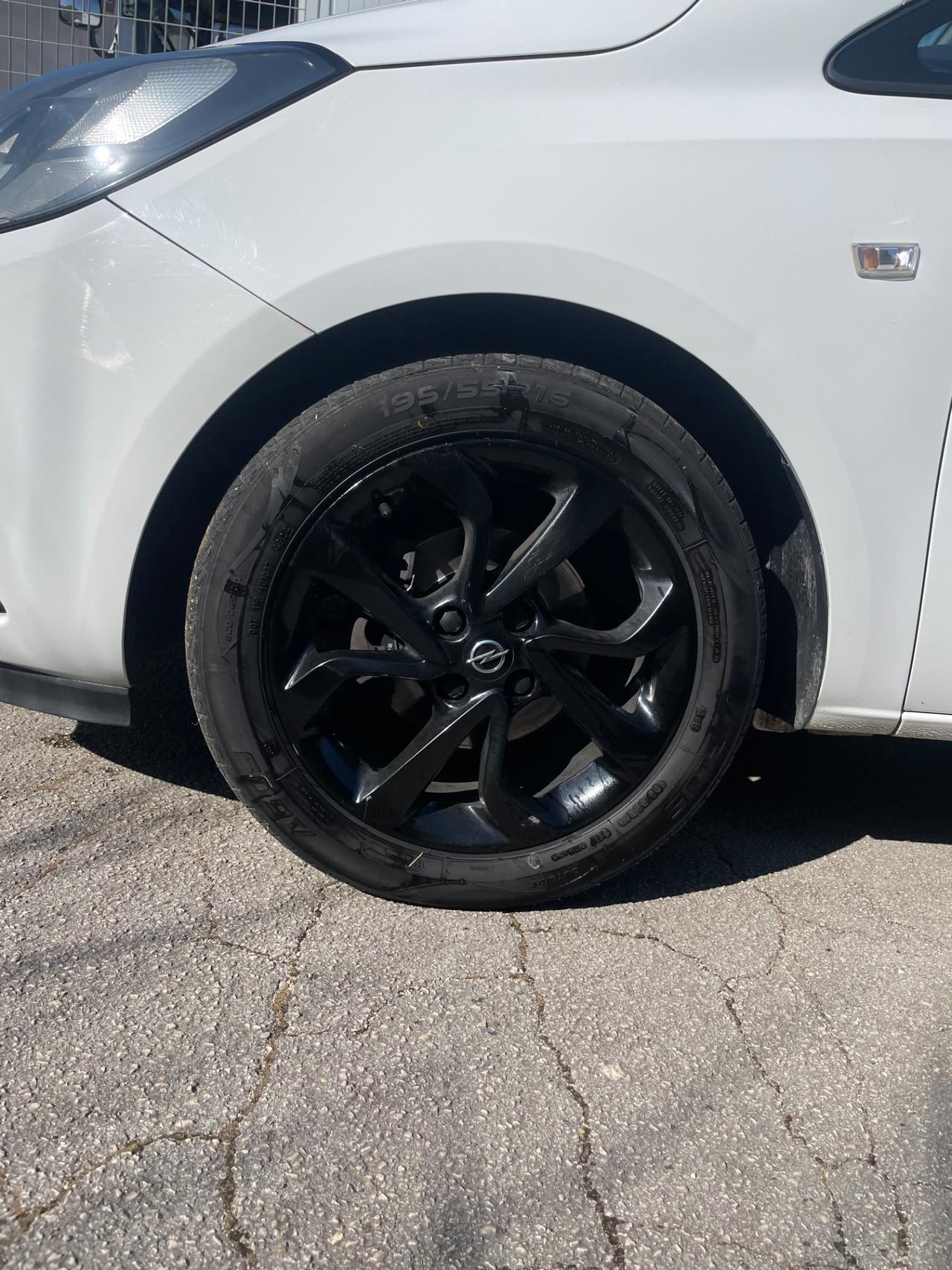 Opel Corsa 1.4 90CV GPL Tech 5 porte b-Color