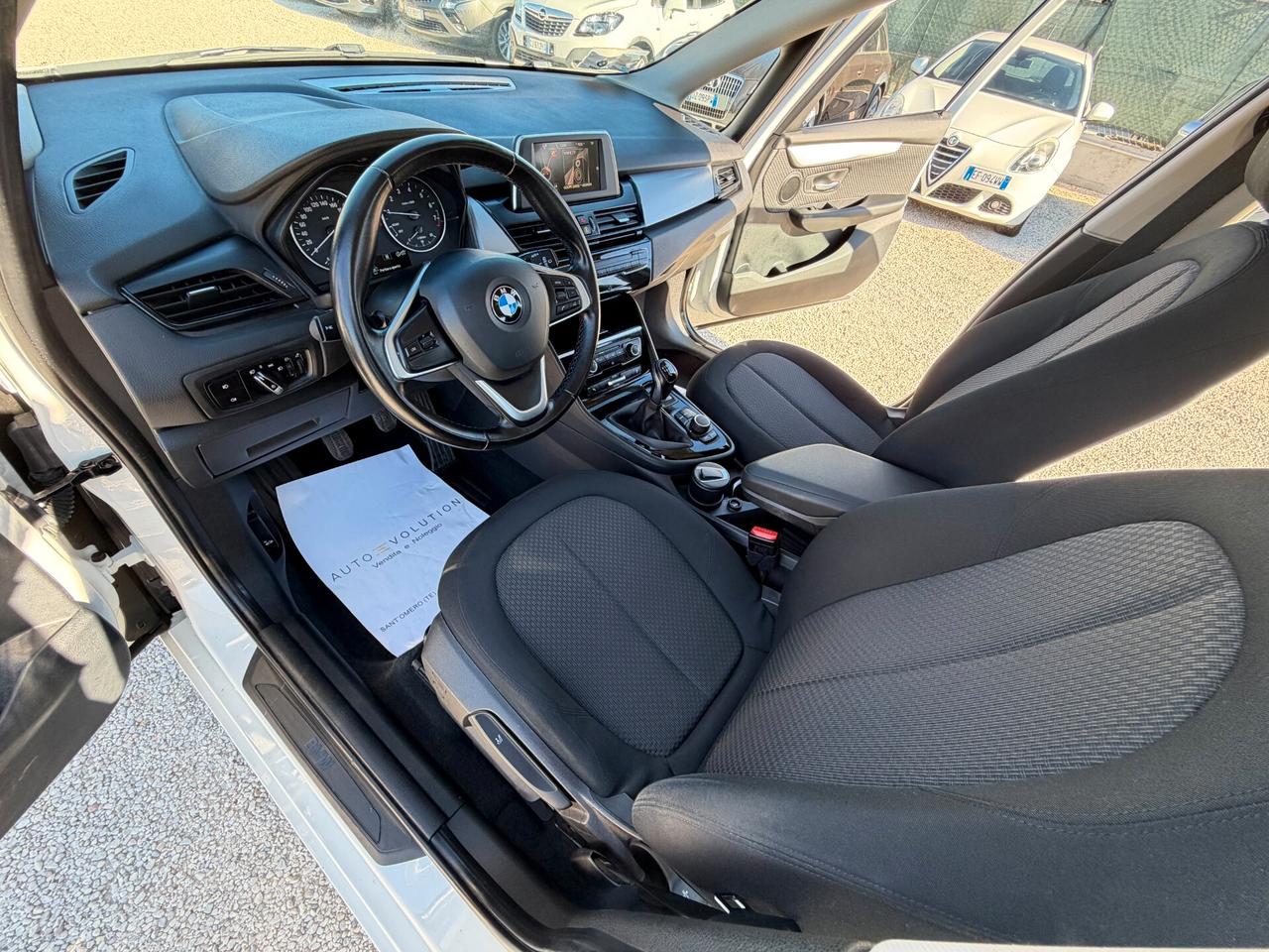 Bmw 218i Tourer 135 cv 14.565 km unico proprietario