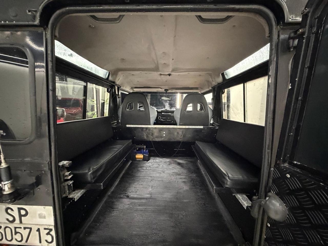 Land Rover Defender 90 2.5 Tdi Station Wagon County