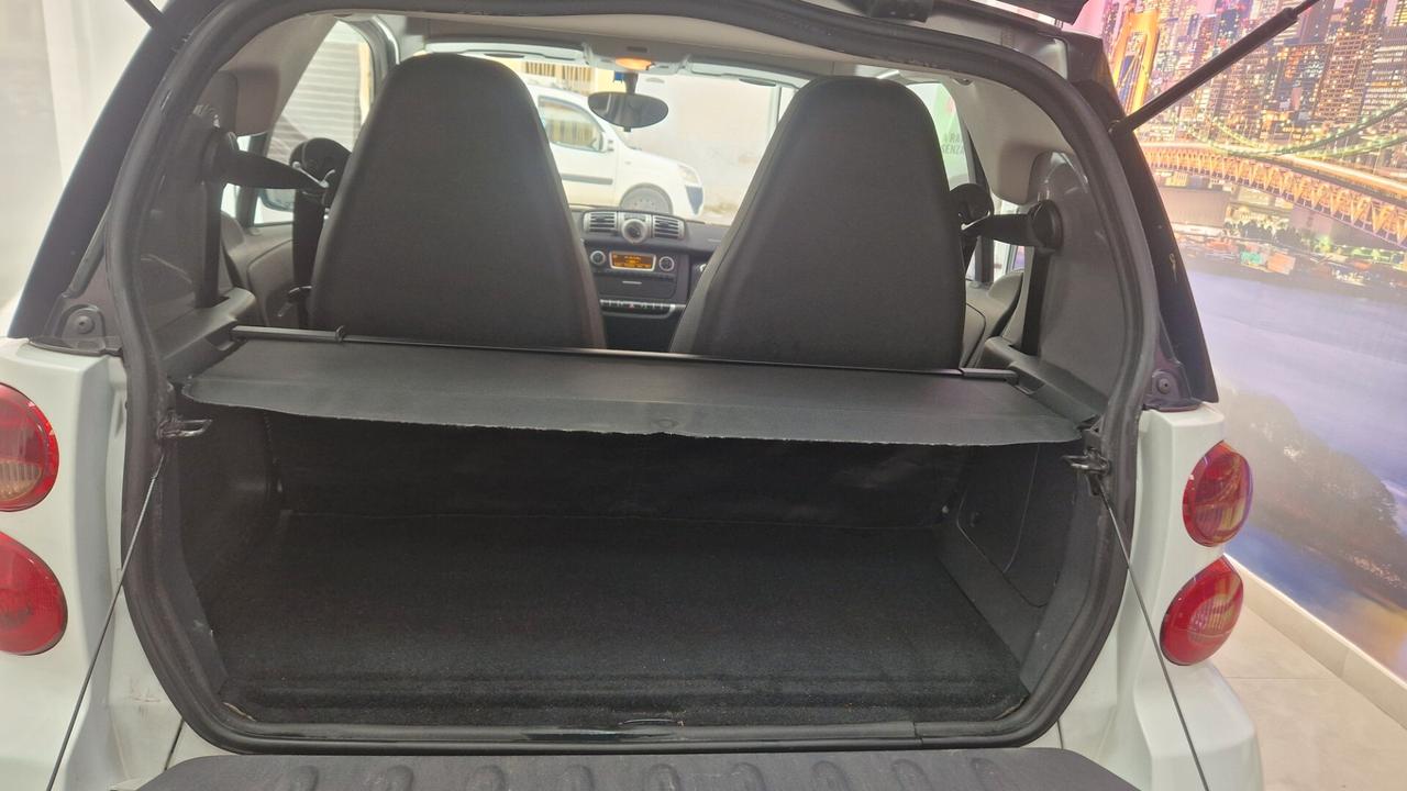 Smart ForTwo 1000 52 kW MHD coupé Genius s.ed.