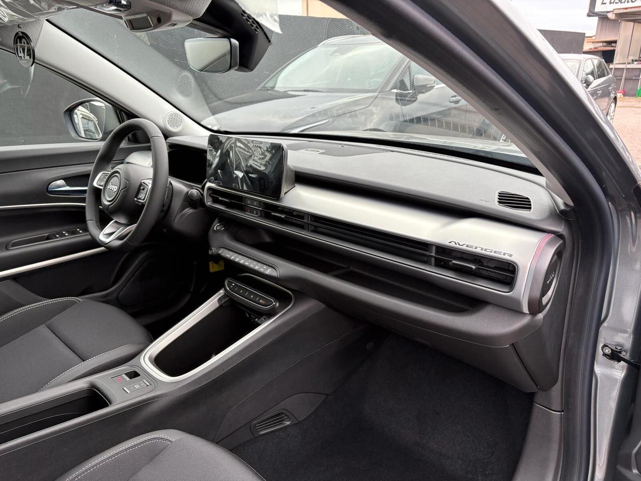 Jeep Avenger 1.2 Turbo 100 CV MHEV Summit