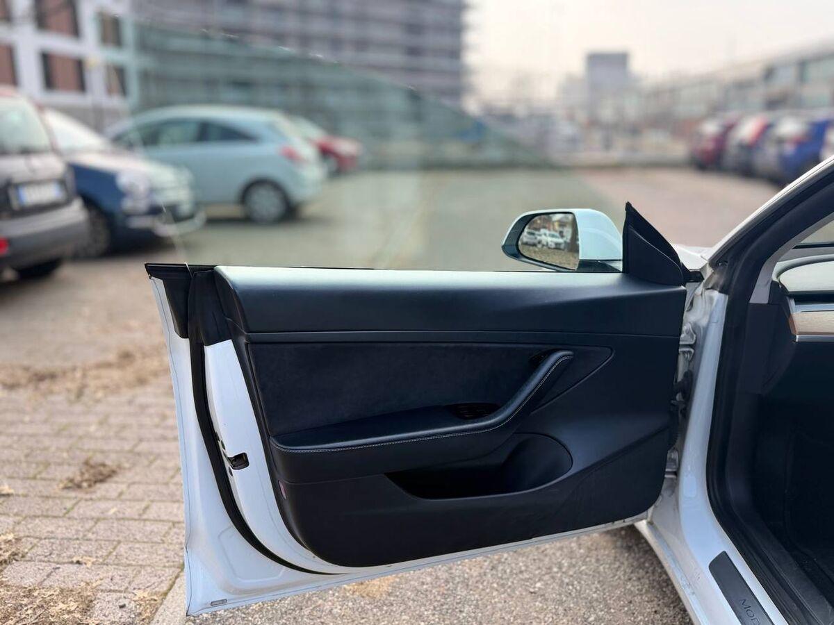 Tesla Model 3 Standard rwd Plus