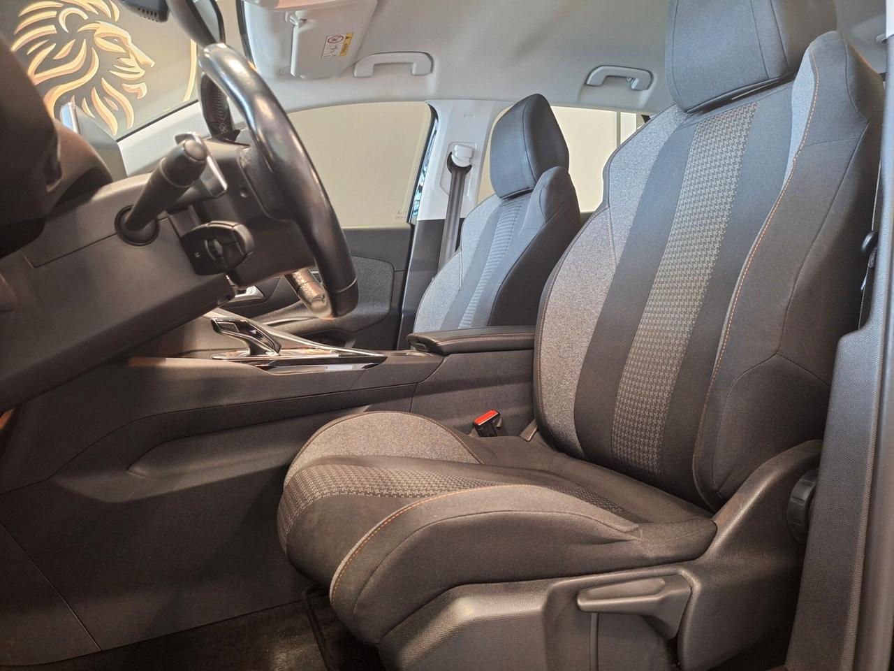 Peugeot 3008 BlueHDi 130 S&S EAT8 Allure