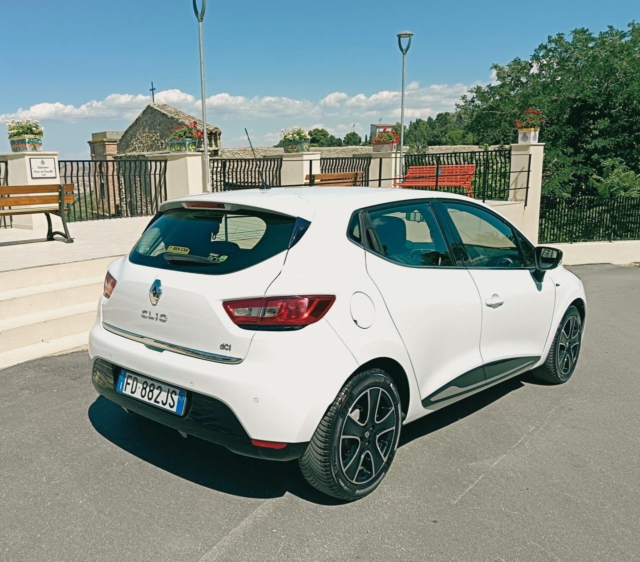 Renault Clio dCi 8V 75 CV Start&Stop 5 porte Energy Intens