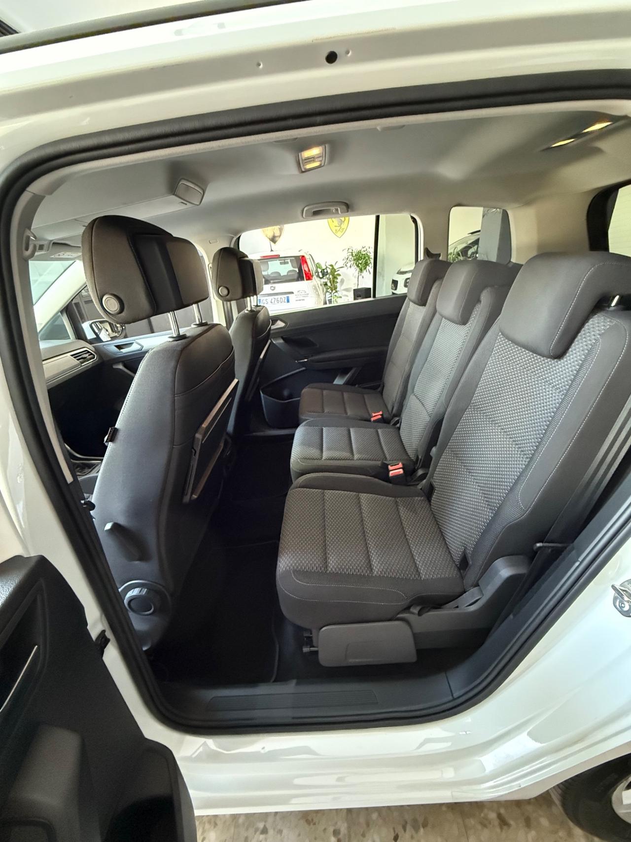 Volkswagen Touran 2.0 TDI DSG 2020