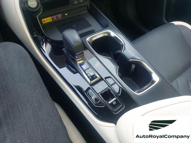 Lexus NX Hybrid Luxury 4WD IVA ESPOSTA
