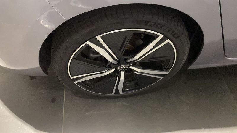 Peugeot 308 PureTech Turbo 130 S&S EAT8 GT