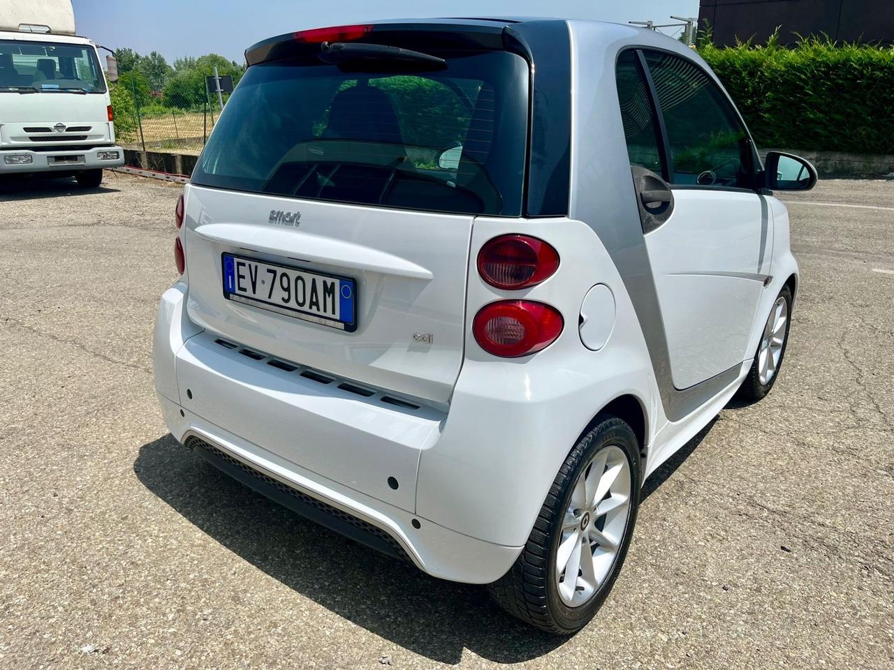 Smart ForTwo 0.9diesel 54cv 2014 140.000km per neopatentati