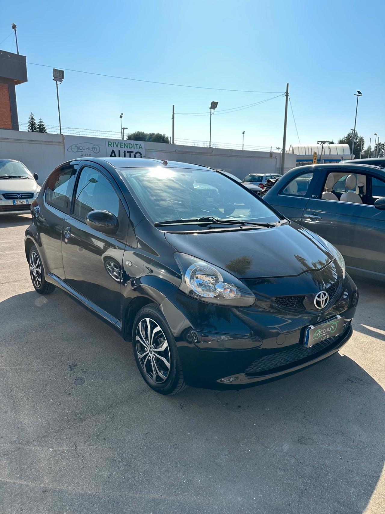 TOYOTA AYGO 1.0 BENZINA 2007 OK NEOPATENTATI